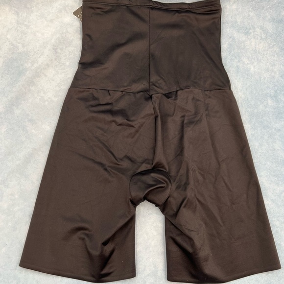 Slim Shaper by Miracle Brands Shaping Shorts S 4-6 - Picture 5 of 8